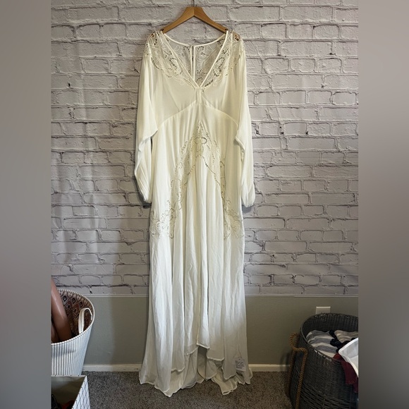 ASOS Florence Plunge Wedding Dress - Picture 7 of 16